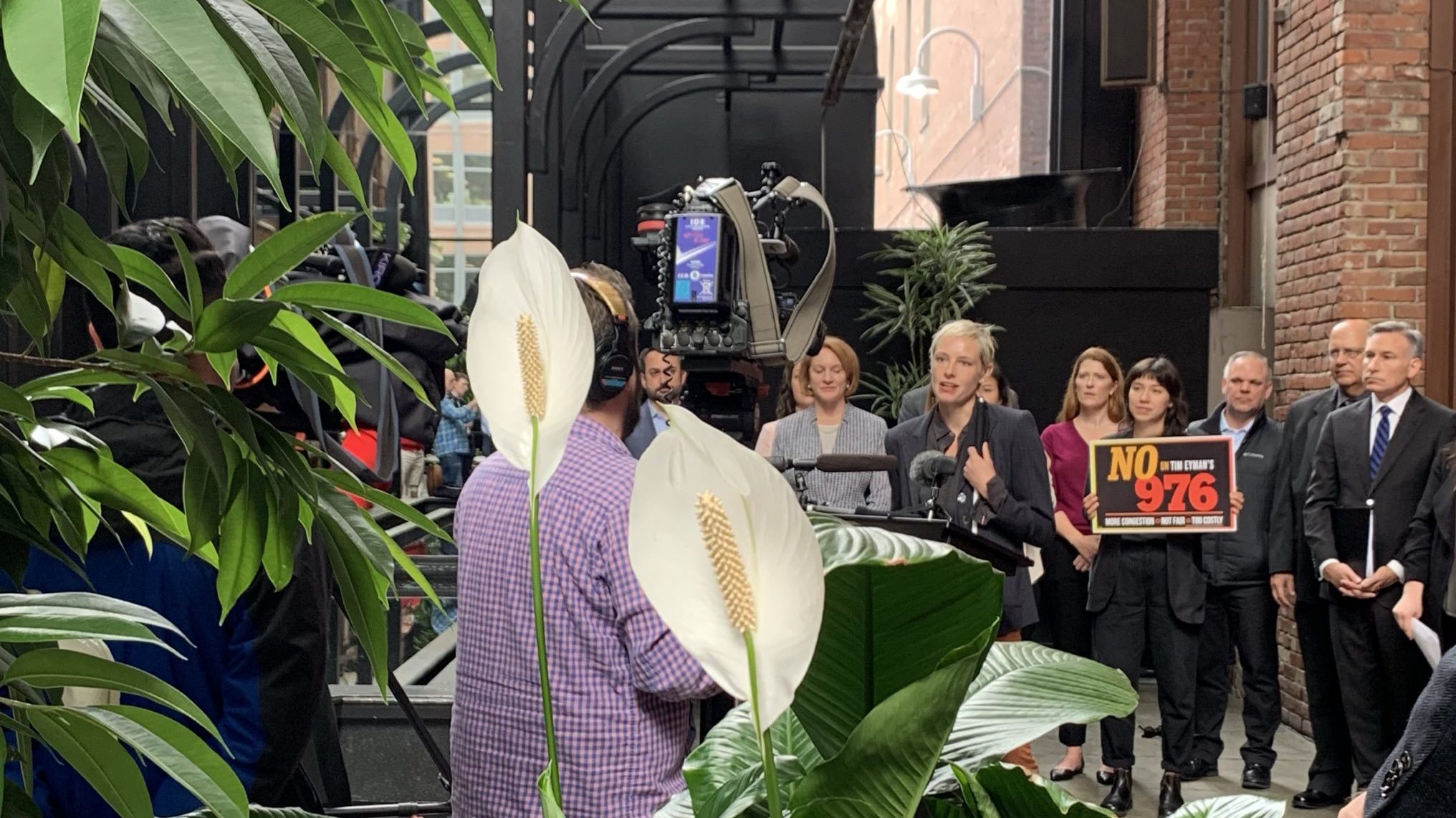 Anna speaks at 976 press conference